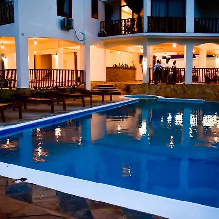 Zanoceanique Hotel